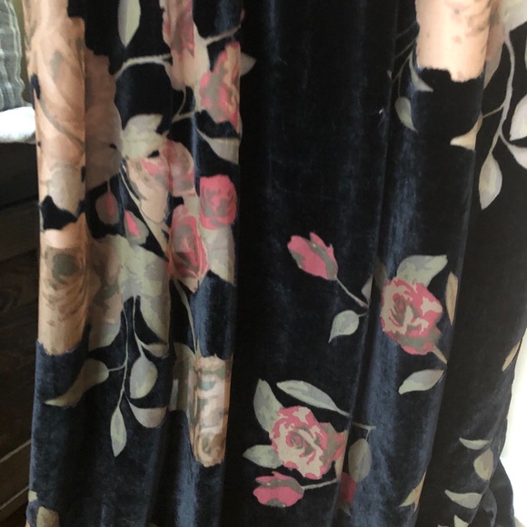 🌺 HOST PICK!  Jessica Simpson Maternity Dress - Picture 5 of 7